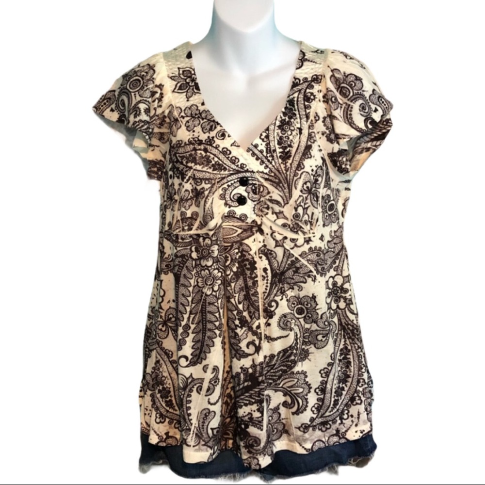 Apt 9 V Neck Paisley Top